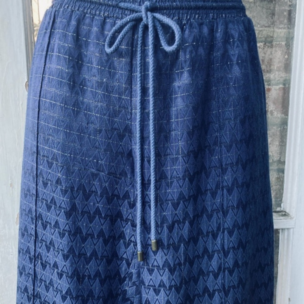 Elizabeth & James Rayon/SILK Blend Navy & Gold Metallic Cropped Pants S - Picture 2 of 15